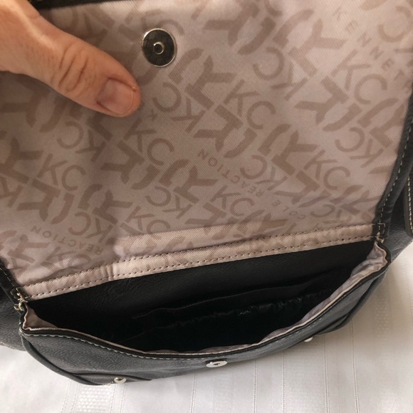 Kenneth Cole Reaction Laptop Bag - Picture 4 of 14